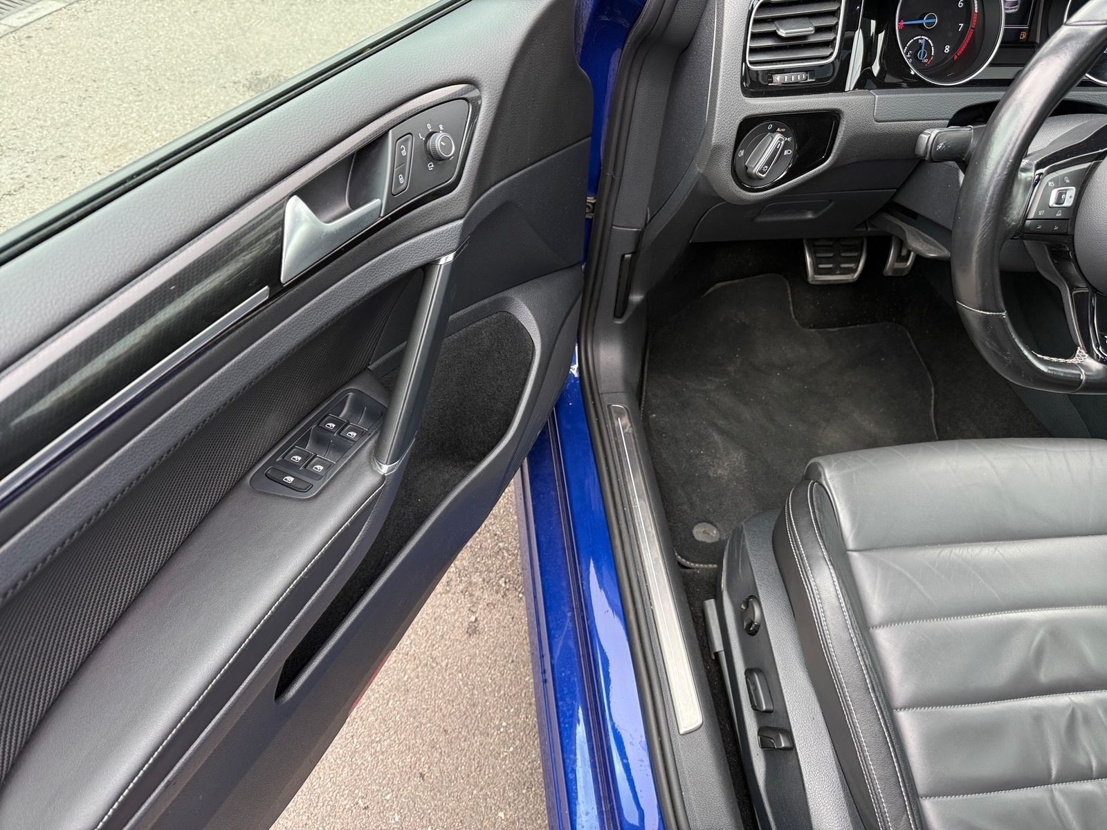 Volkswagen Golf VII 2.0 R BMT 4Motion Bi-Xenon ACC DAB PDC foto 20