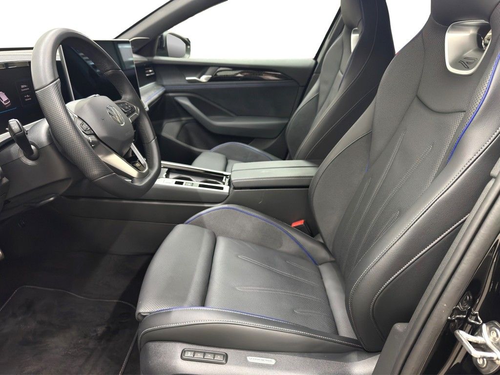 Volkswagen Passat Variant e-Hybrid 1.5 TSI DSG R-Line DCC A foto 11