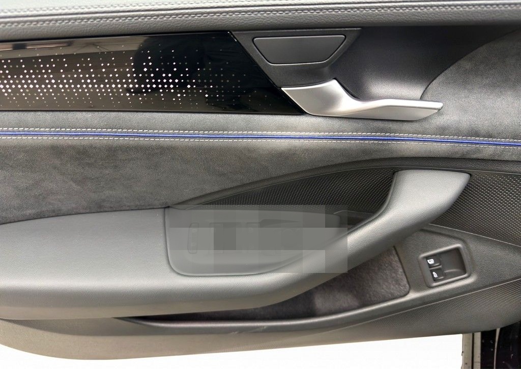 Volkswagen Passat Variant e-Hybrid 1.5 TSI DSG R-Line DCC A foto 12