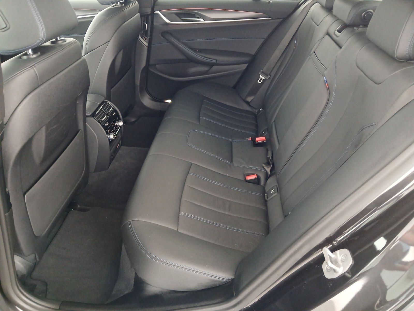 BMW 520d xDrive Limousine M Sport Driv.Assist.Prof foto 11