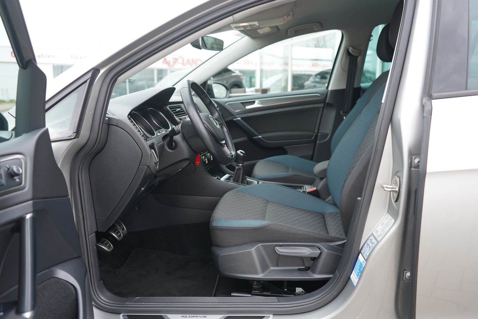Volkswagen Golf VII 1.5 16V TSI IQ.DRIVE Navi ACC AHK USB foto 34