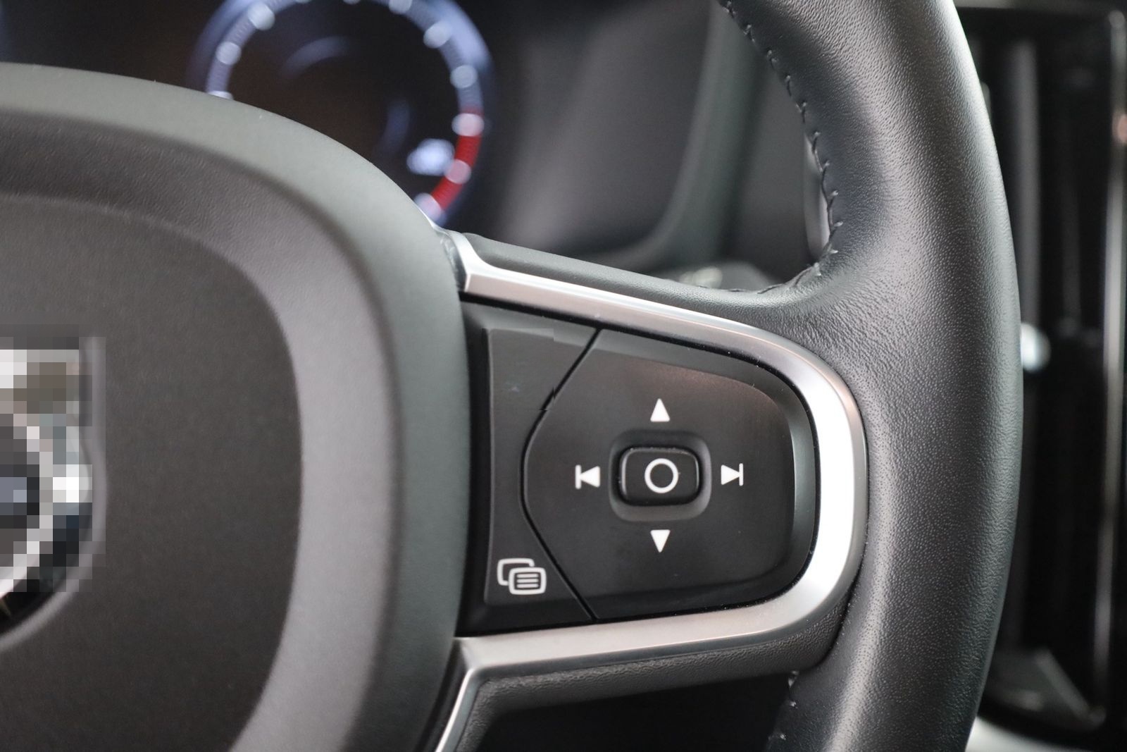 Volvo V60 2.0 Momentum LED Navi Kamera Teilleder PDC foto 14