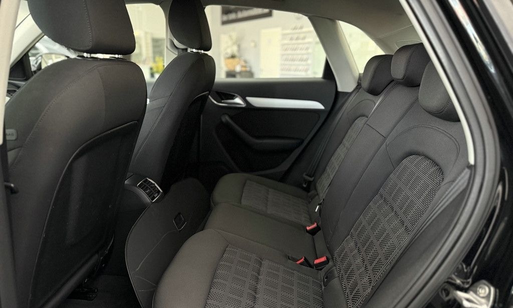 Audi Q3 1.4 TFSI S-Line, 2.Hand, LED, Navi, Kamera foto 16