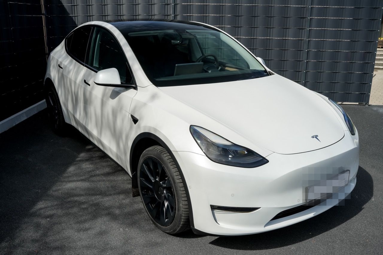 Tesla Model Y Long Range Dual Motor AWD*AHK*GARANTIE* foto 3
