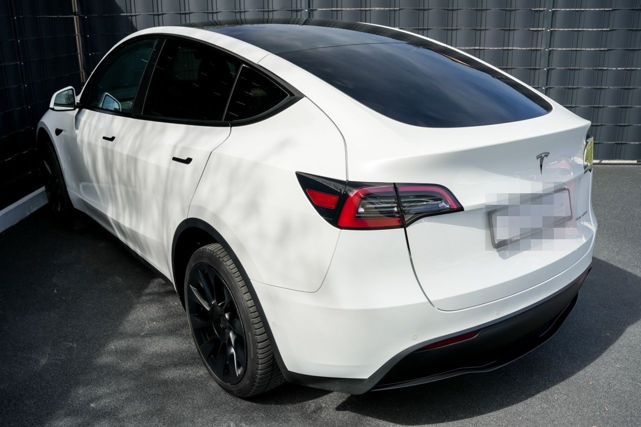 Tesla Model Y Long Range Dual Motor AWD*AHK*GARANTIE* foto 6