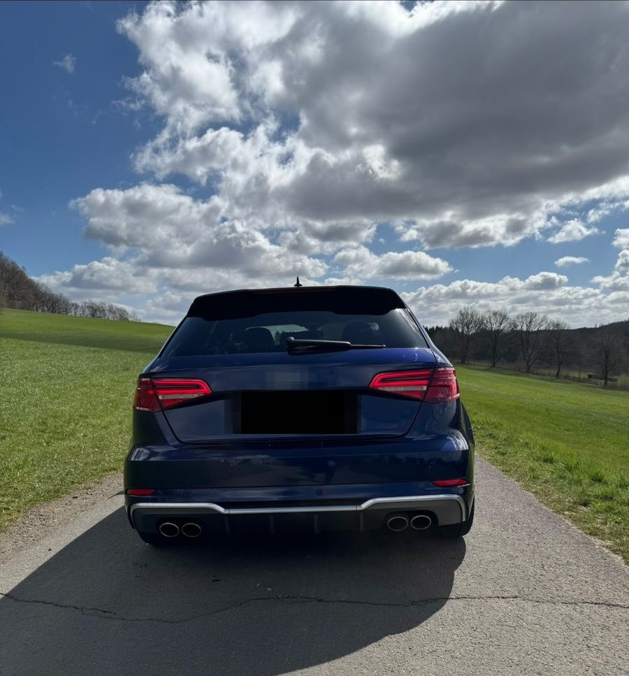 Audi S3 TFSI S tronic quattro Sportback - foto 3