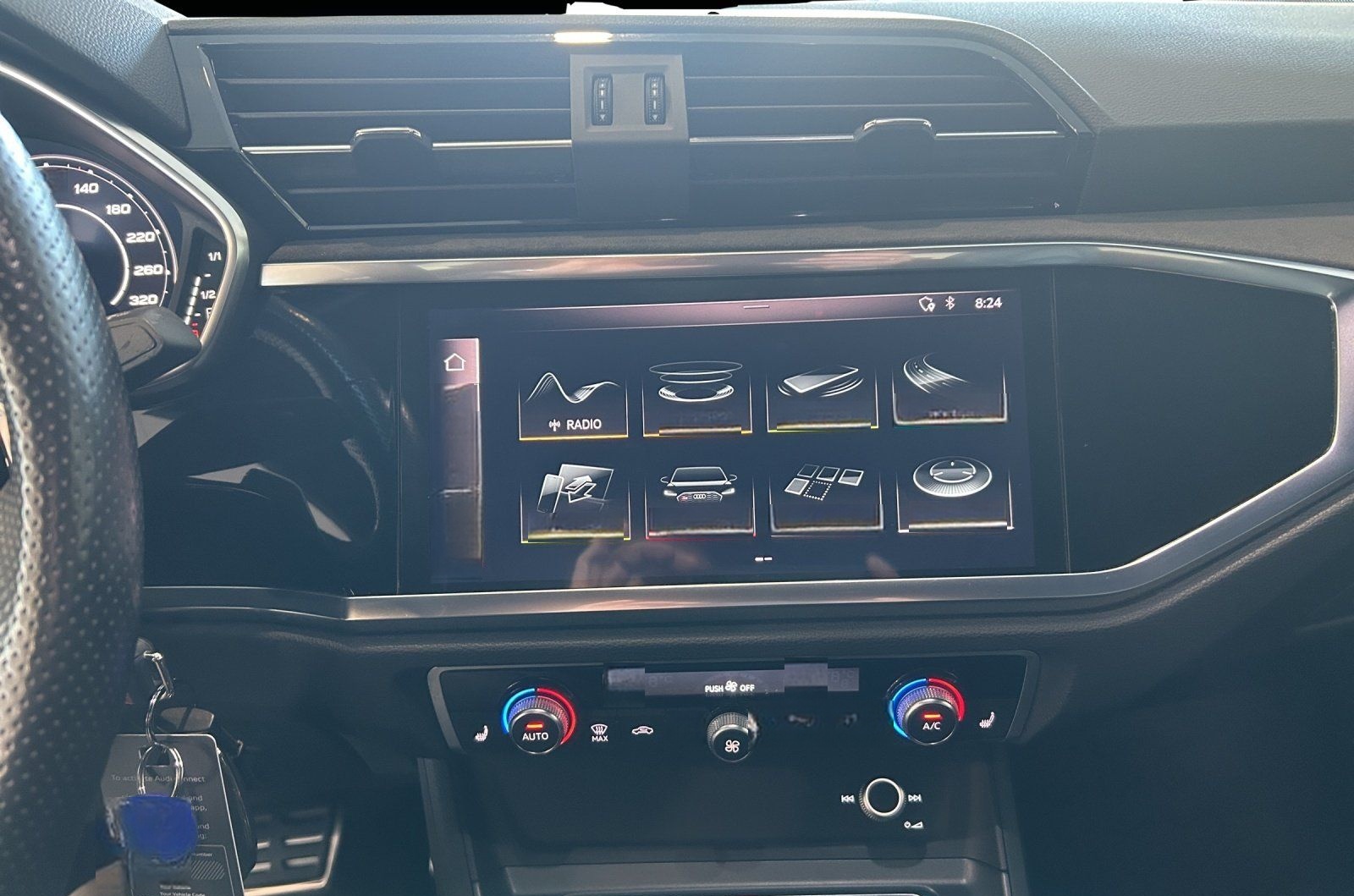 Audi RS Q3 quattro foto 11