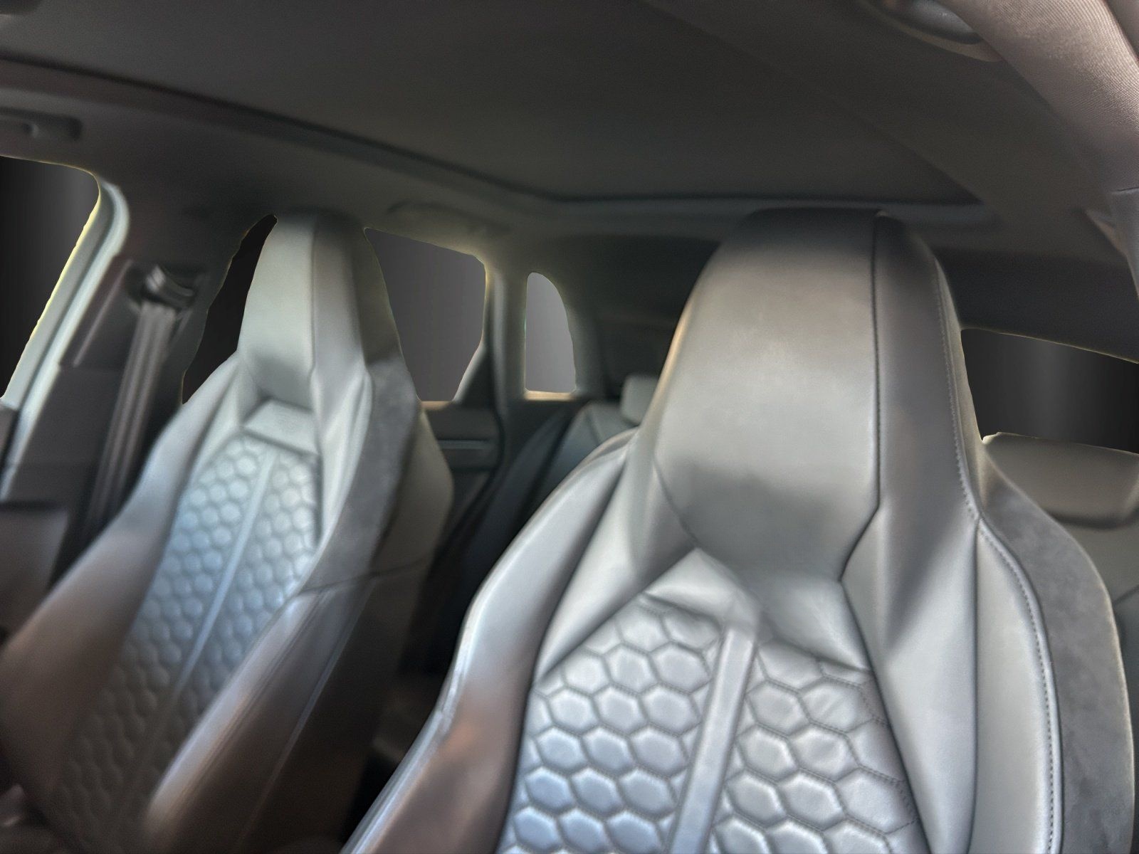 Audi RS Q3 quattro foto 14