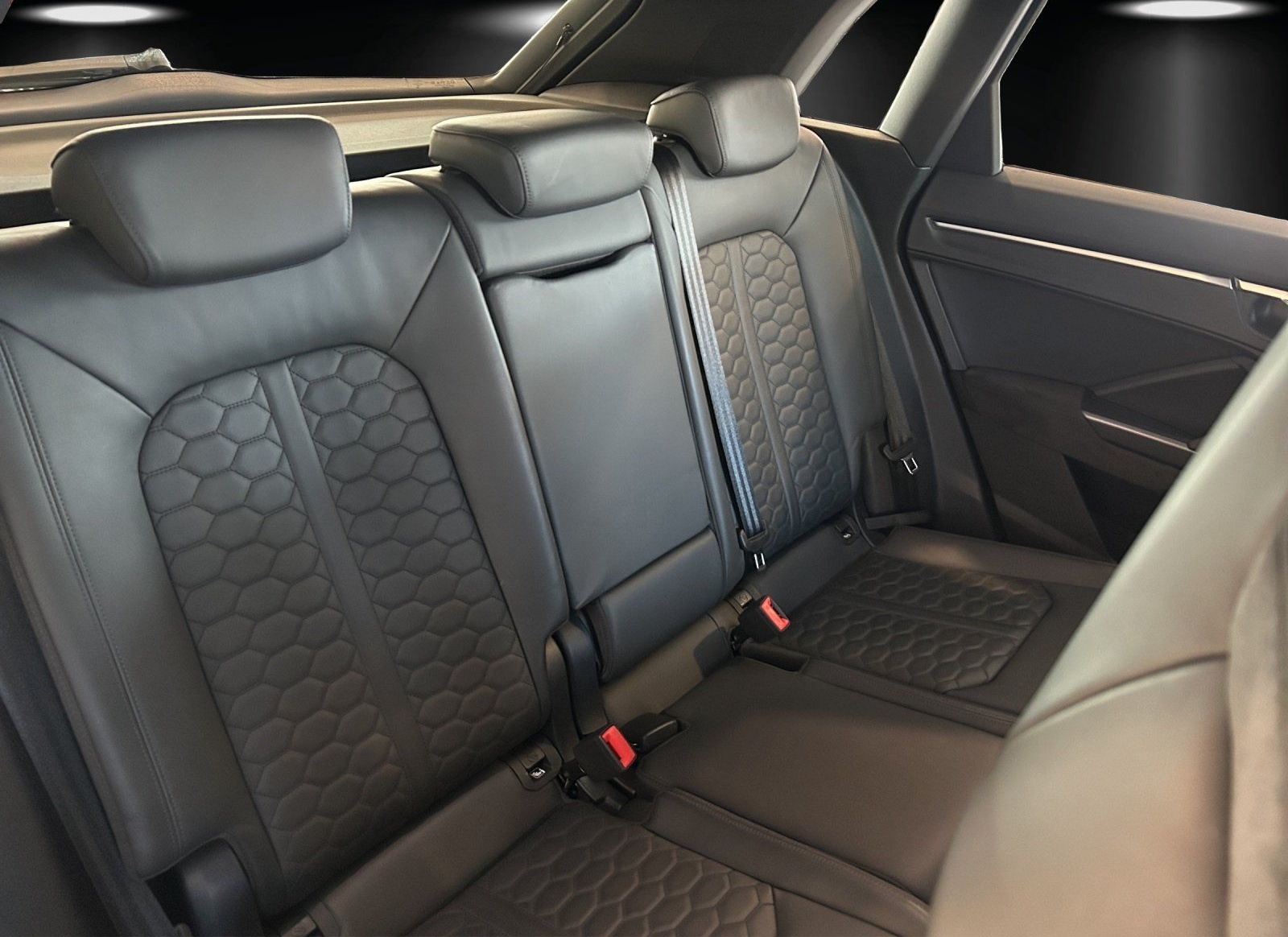 Audi RS Q3 quattro foto 9