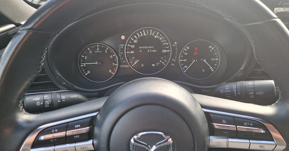 Mazda 3 2.0l Homura foto 2