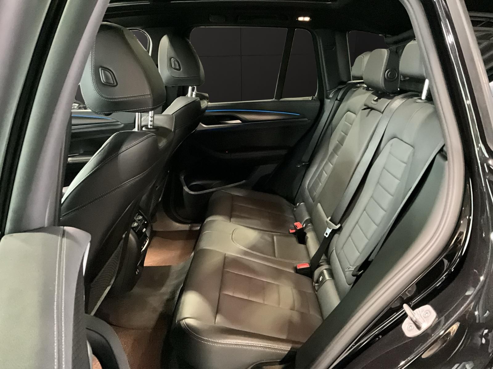 BMW X3 xDrive30e M-Sport*Laser*Headup*AHK*Pano*GRA* foto 17