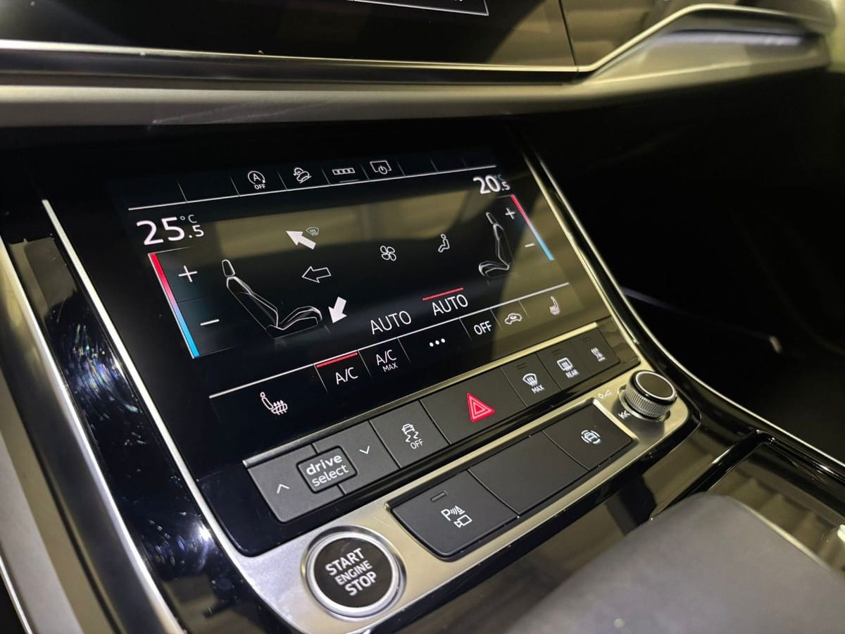 Audi Q8 50 TDI quattro S-LINE AHK STANDHEIZ foto 23