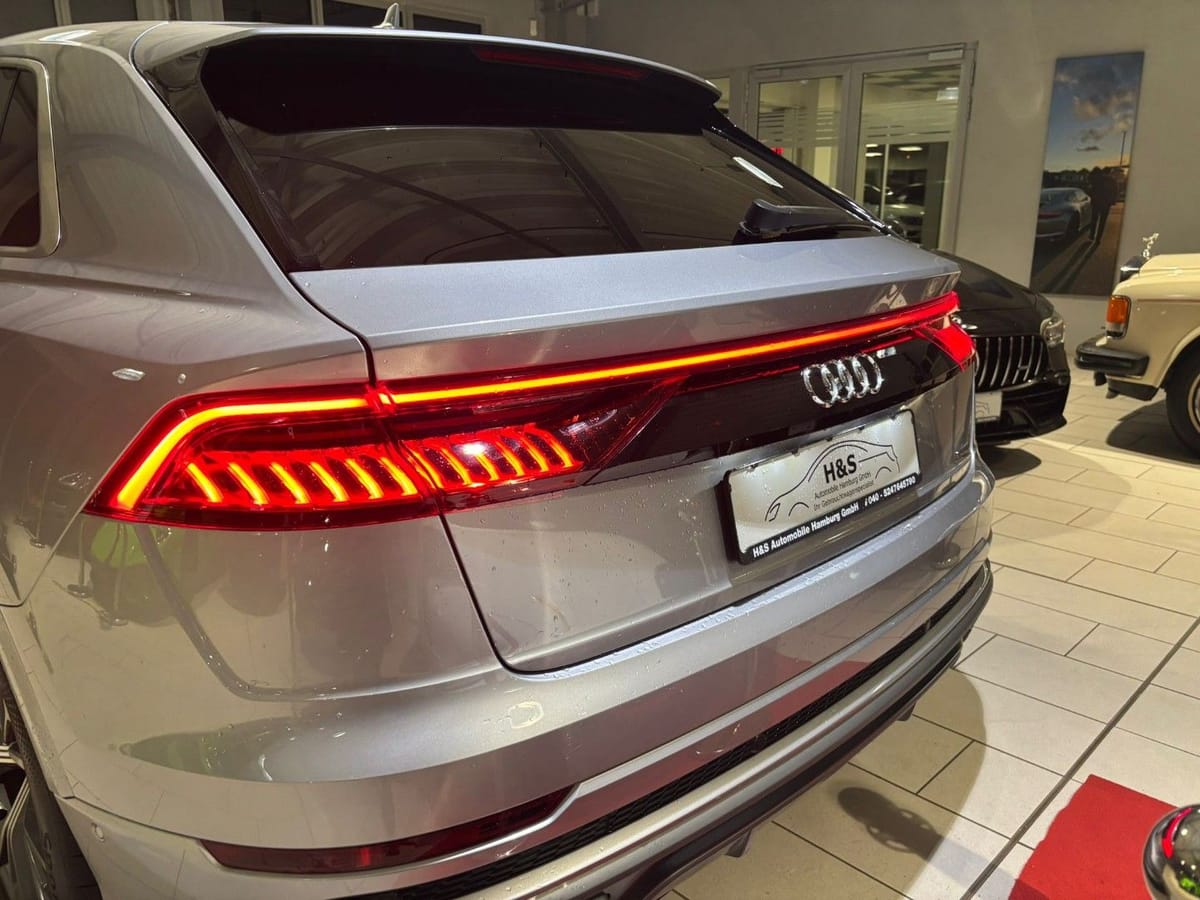 Audi Q8 50 TDI quattro S-LINE AHK STANDHEIZ foto 4