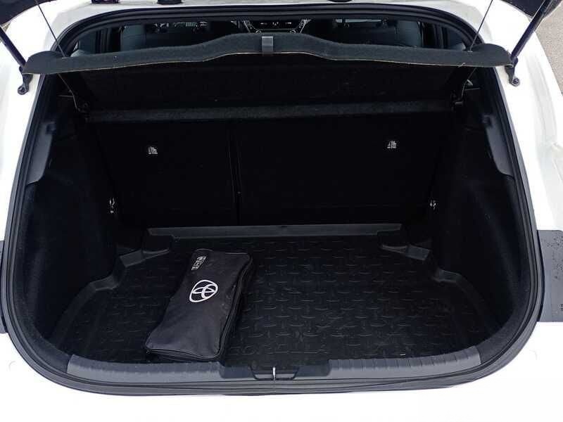 Toyota Corolla 1.8 Hybrid Active CVT foto 10