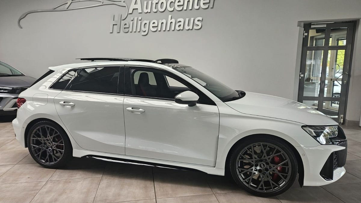 Audi RS3 Sportback Matrix-LED Panorama HeadUp 280KmH foto 2