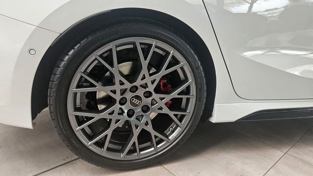 Audi RS3 Sportback Matrix-LED Panorama HeadUp 280KmH foto 4