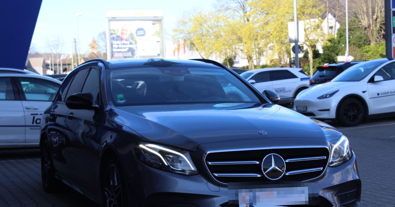 Mercedes-Benz E 220 E T-Modell 4Matic*AMG Line foto 5