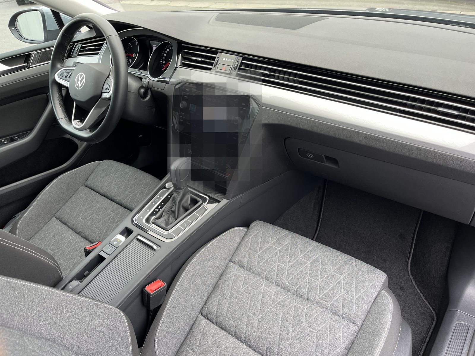 Volkswagen Passat Variant 2.0 TDI DSG Business 172€ m.20% A foto 12