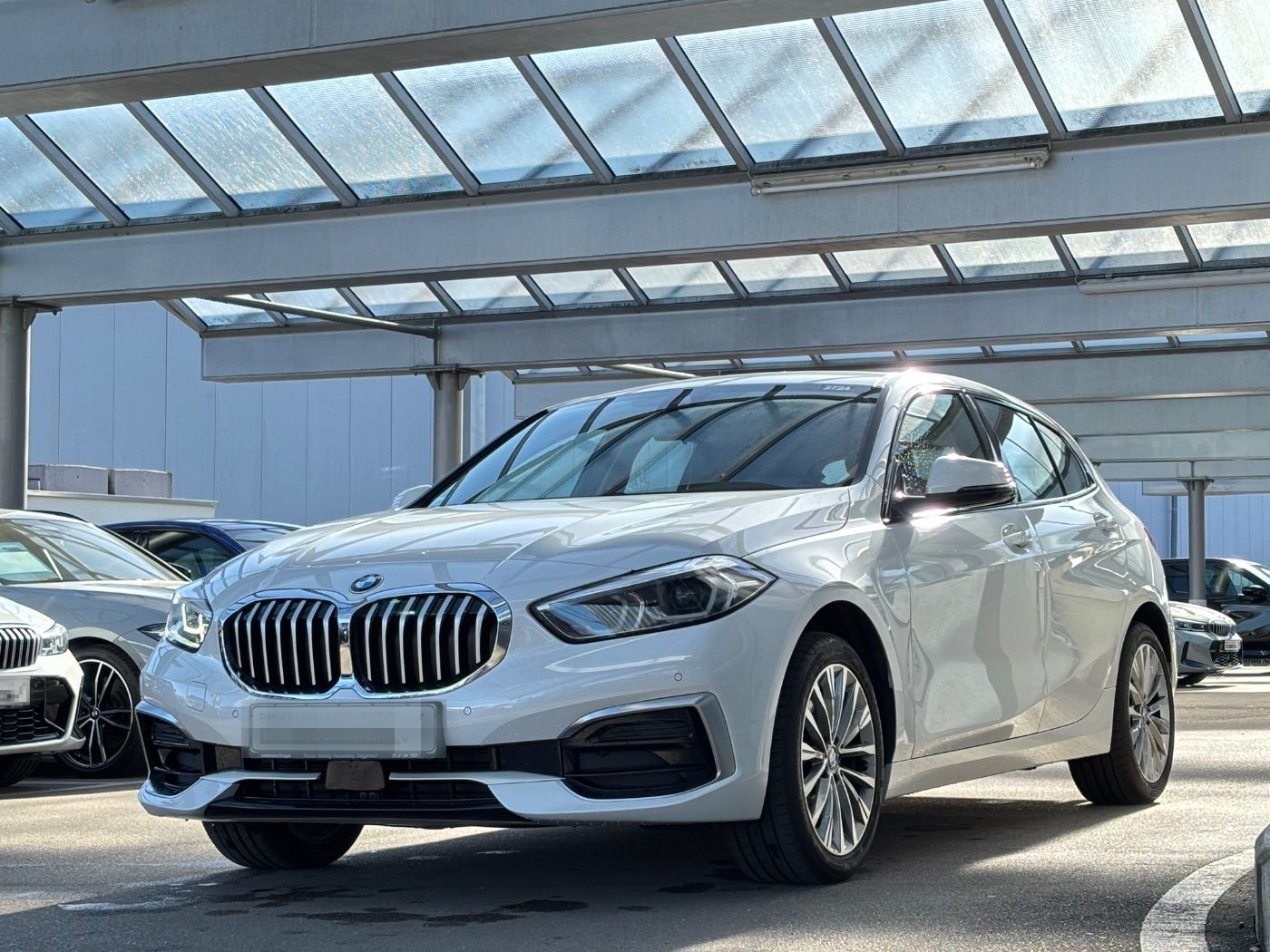BMW 118i Limousine Luxury Line 2 JAHRE GARANTIE foto 3
