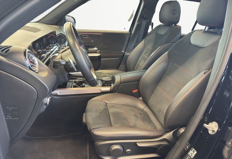 Mercedes-Benz GLB 35 AMG 4M PANO MULTIBEAM LED PDC NAVI KLIMA foto 15