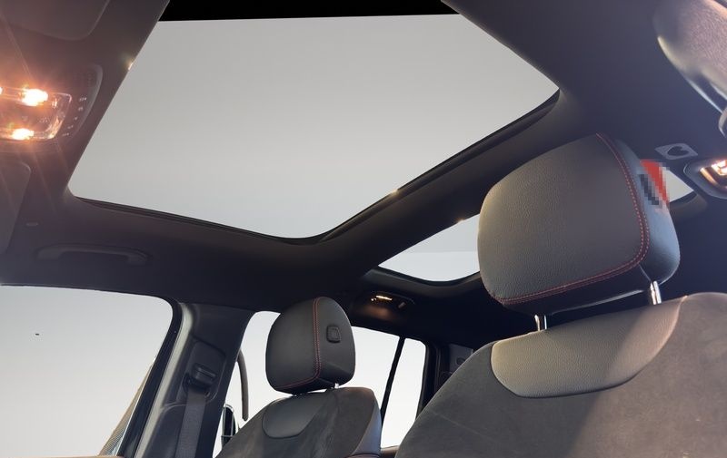 Mercedes-Benz GLB 35 AMG 4M PANO MULTIBEAM LED PDC NAVI KLIMA foto 17