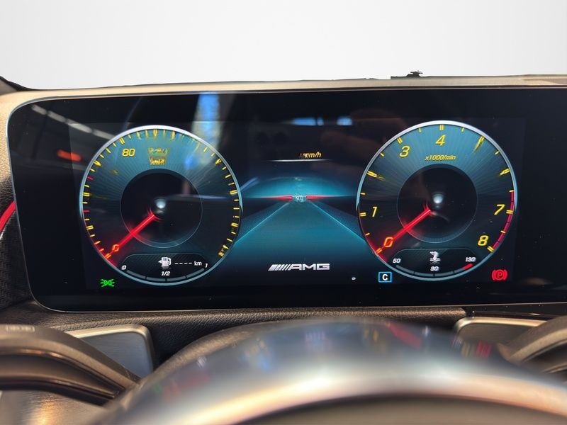 Mercedes-Benz GLB 35 AMG 4M PANO MULTIBEAM LED PDC NAVI KLIMA foto 8