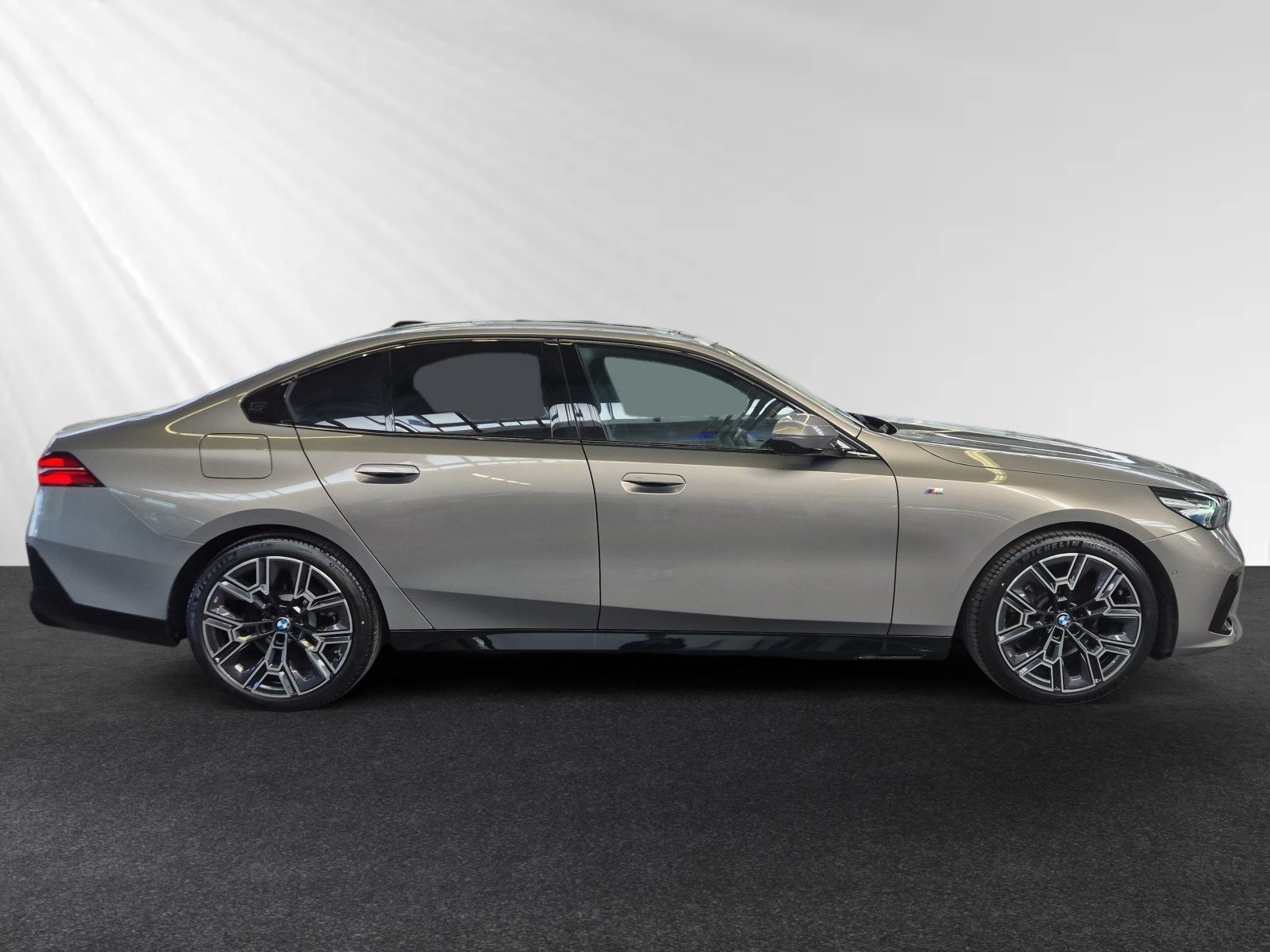 BMW 520d Limousine M Sport|Pano|20"LMR|Head-Up foto 2