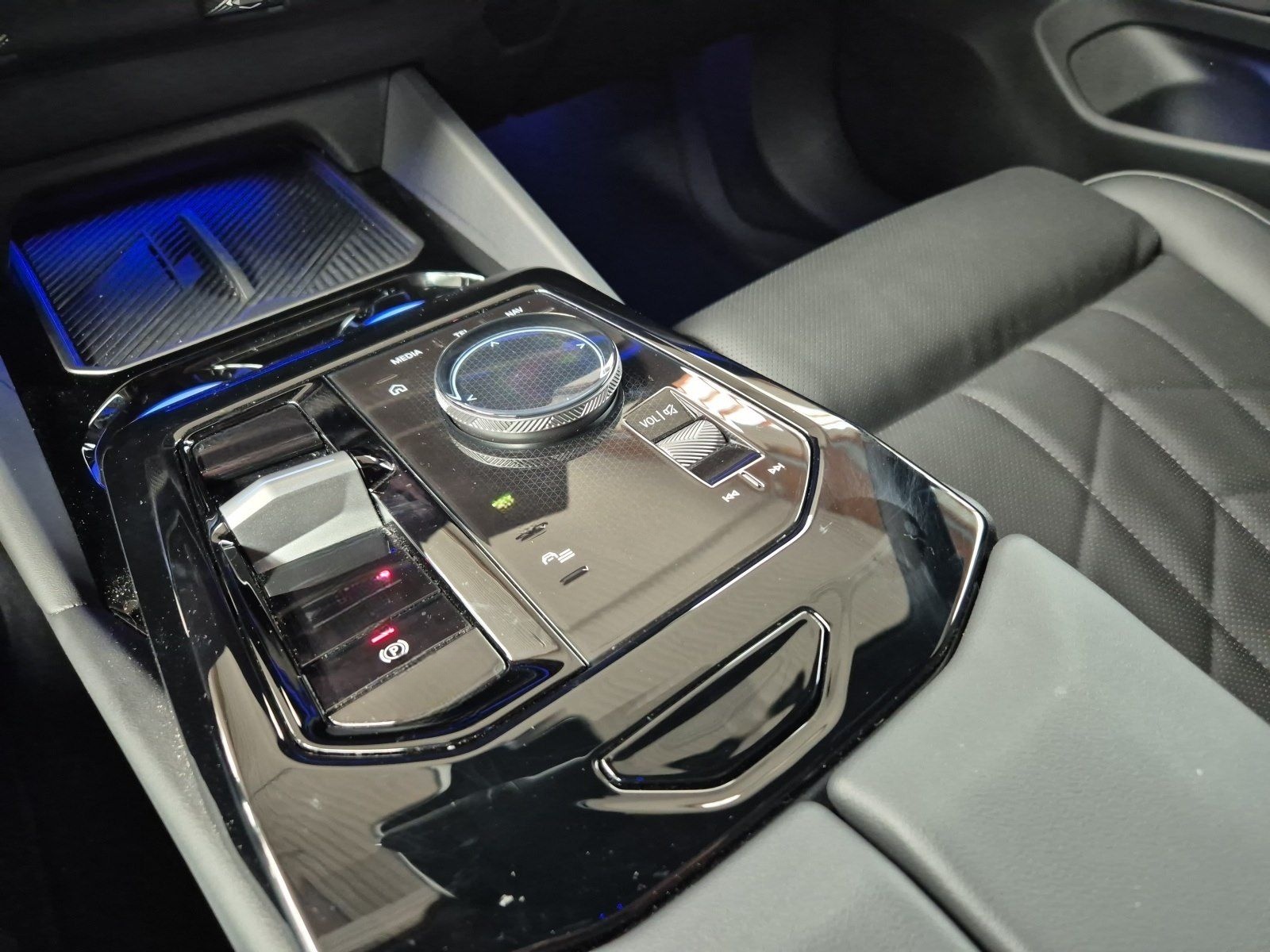 BMW 520d Limousine M Sport|Pano|20"LMR|Head-Up foto 12