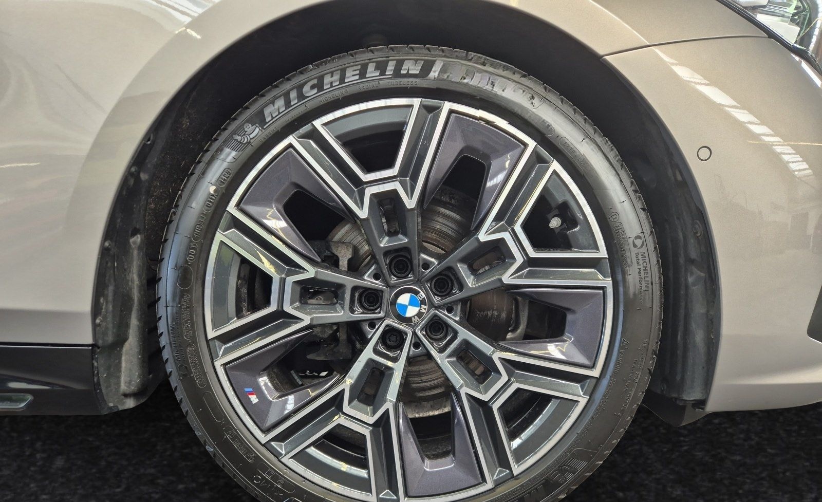 BMW 520d Limousine M Sport|Pano|20"LMR|Head-Up foto 4