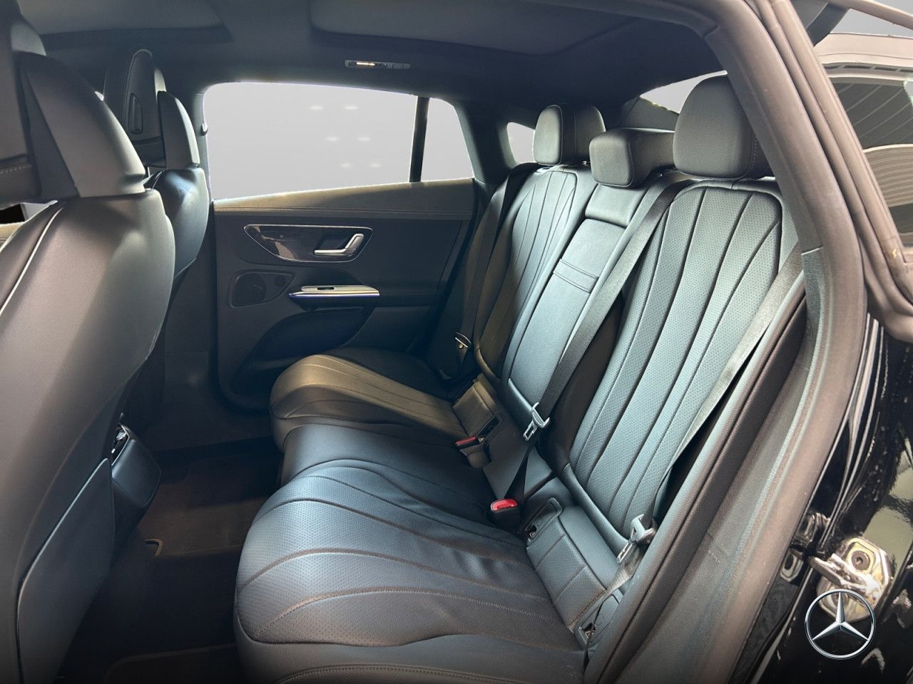 Mercedes-Benz EQE 300 ElecArt/Pano/Memory/Advanced+/RFK foto 12
