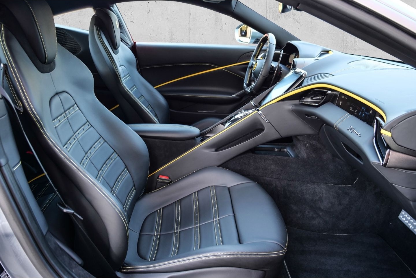Ferrari Roma *Full-ADAS*Full-Carbon*JBL*Passenger-Displa foto 17