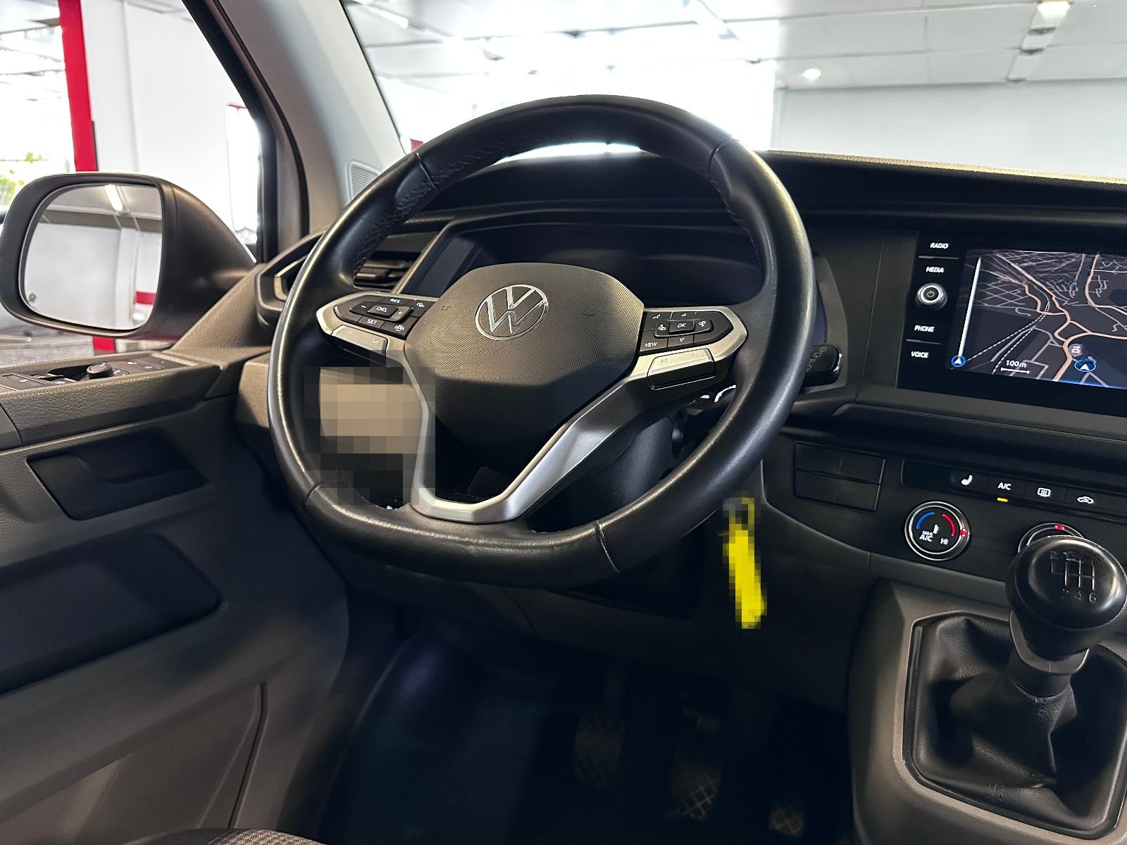 Volkswagen T6.1 Transporter lang 8.Sitzer//1.Hand//Kamera/ foto 16