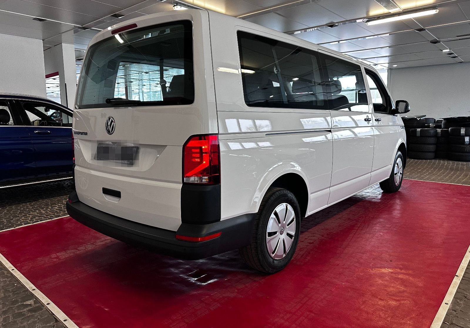 Volkswagen T6.1 Transporter lang 8.Sitzer//1.Hand//Kamera/ foto 6