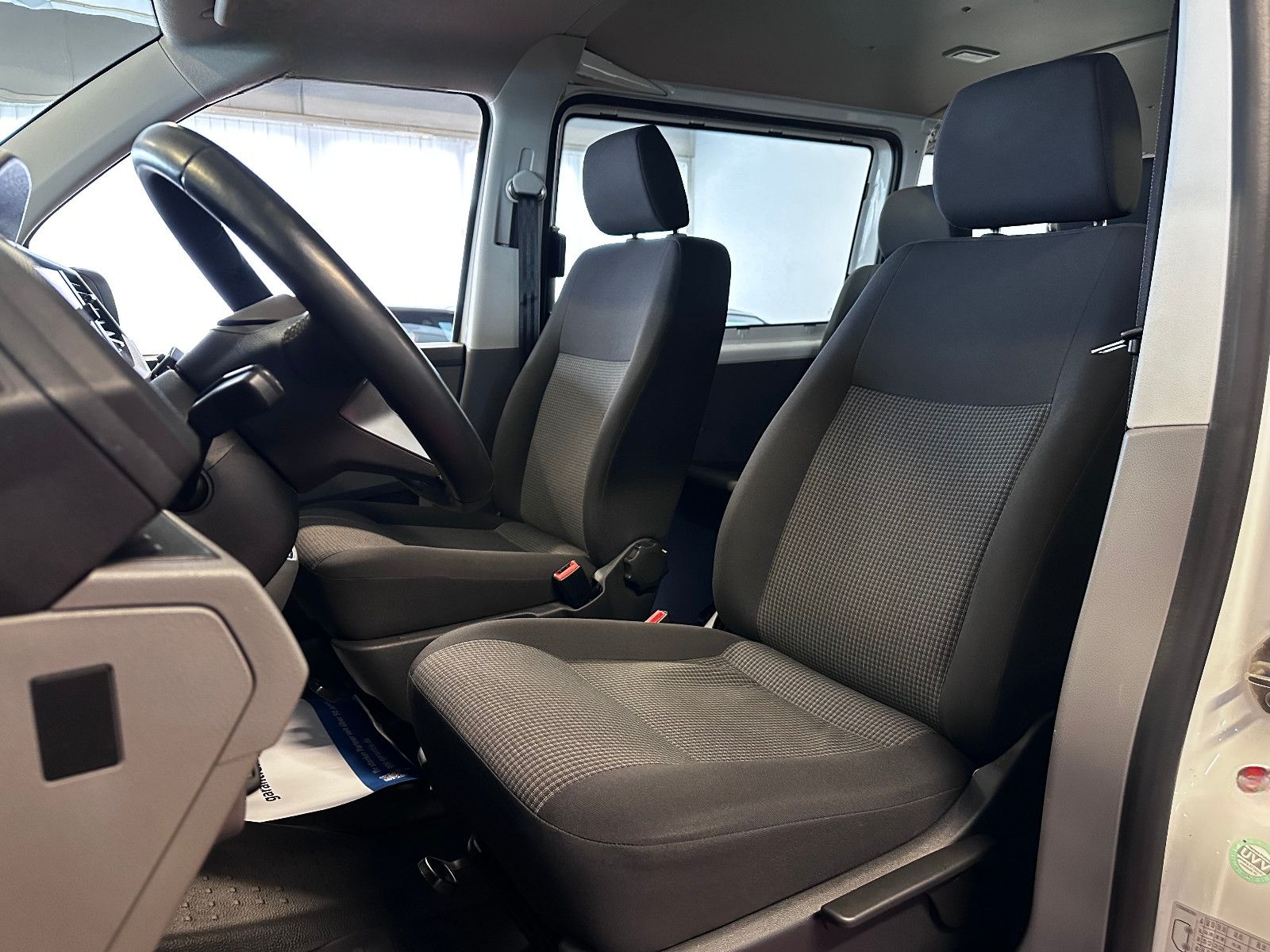 Volkswagen T6.1 Transporter lang 8.Sitzer//1.Hand//Kamera/ foto 7