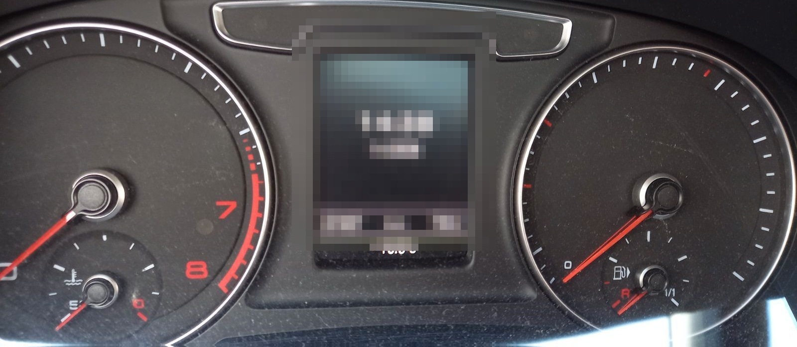 Audi Gepflegter Garagenwagen mit wenig Kilometer foto 7