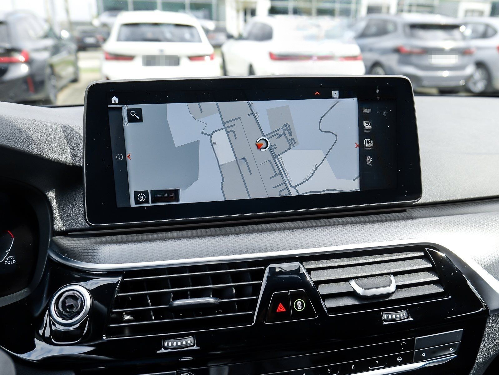 BMW 520d M Sport HUD RFK NAVI Standh. LED PDC V+H foto 13