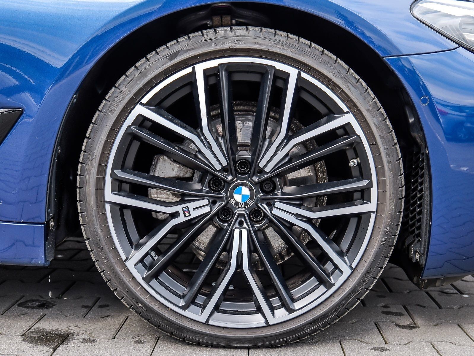 BMW 520d M Sport HUD RFK NAVI Standh. LED PDC V+H foto 4