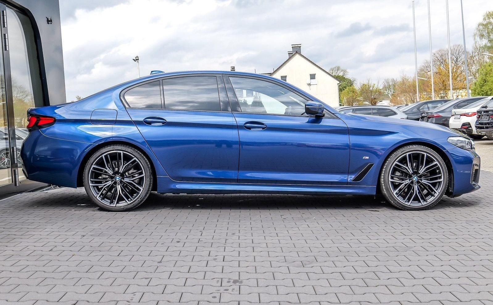 BMW 520d M Sport HUD RFK NAVI Standh. LED PDC V+H foto 10
