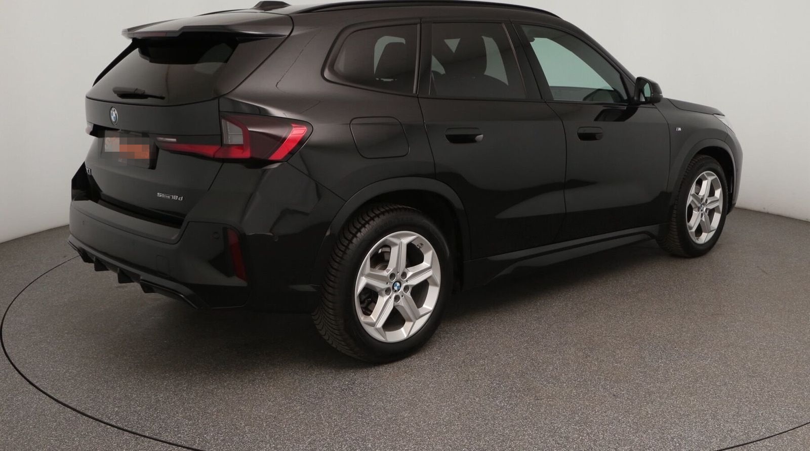 BMW X1 sDrive18d M Sport|ACC|ad.LED|HeadUp|PANO|AHK foto 5
