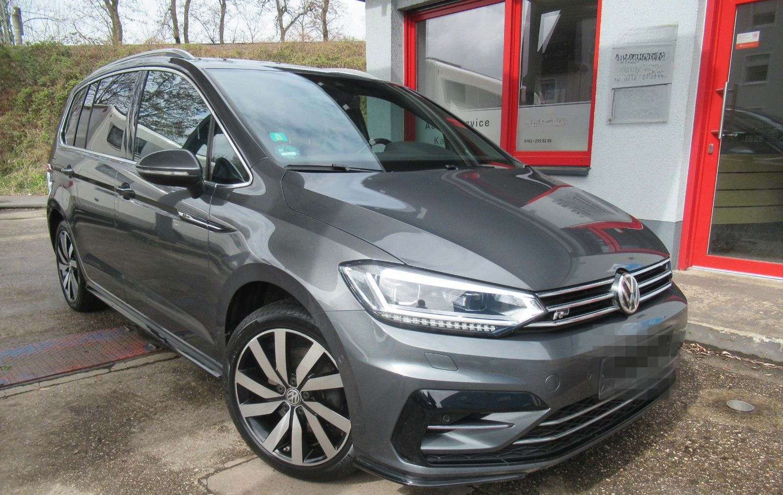 Volkswagen Touran 1.8 TSI DSG Highline 7Sitze R-Line Panora foto 3