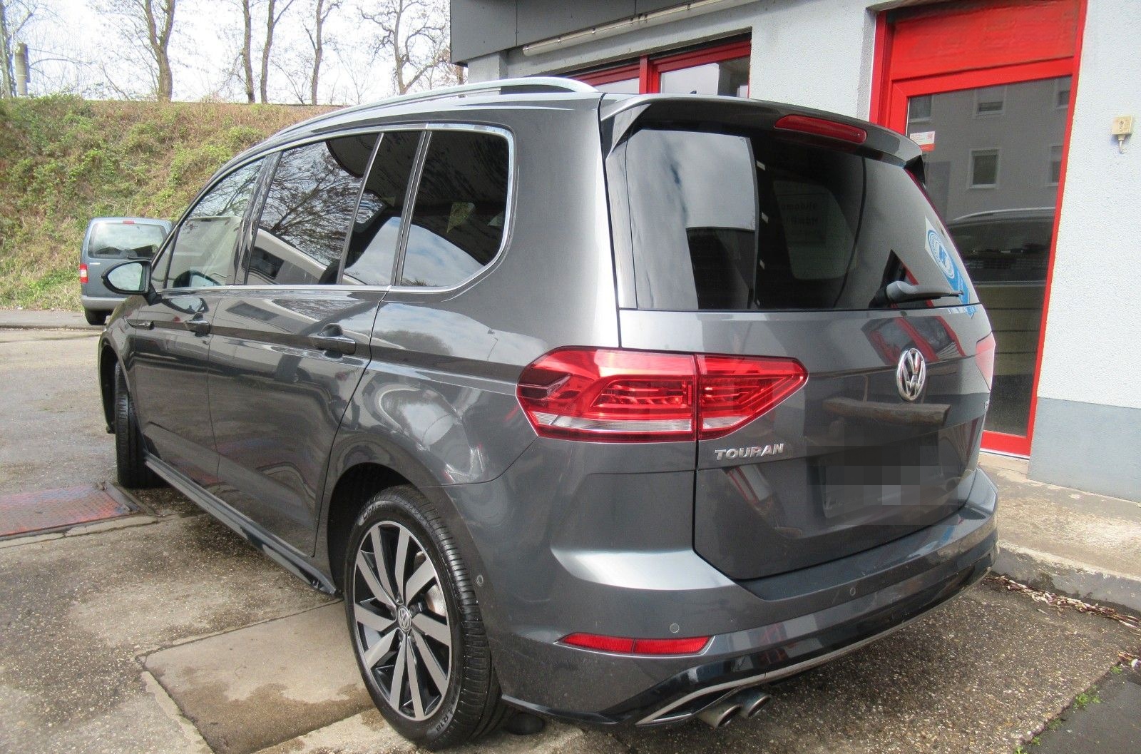 Volkswagen Touran 1.8 TSI DSG Highline 7Sitze R-Line Panora foto 7