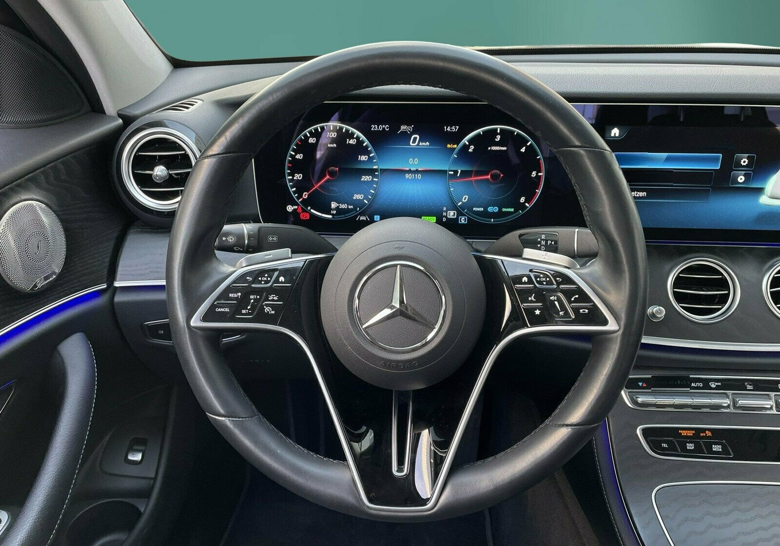 Mercedes-Benz E 300 d 4M AVANTGARDE+AHK+DISTRO+BURME+360°+HUD foto 13