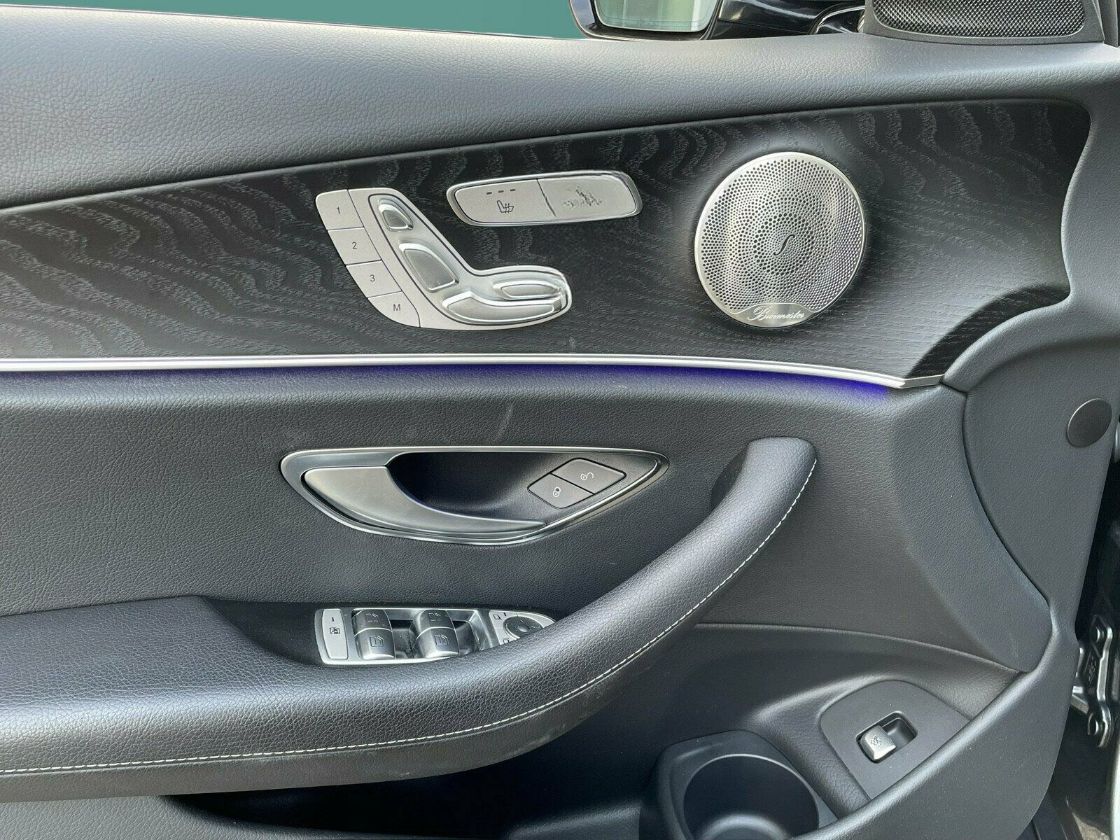 Mercedes-Benz E 300 d 4M AVANTGARDE+AHK+DISTRO+BURME+360°+HUD foto 14