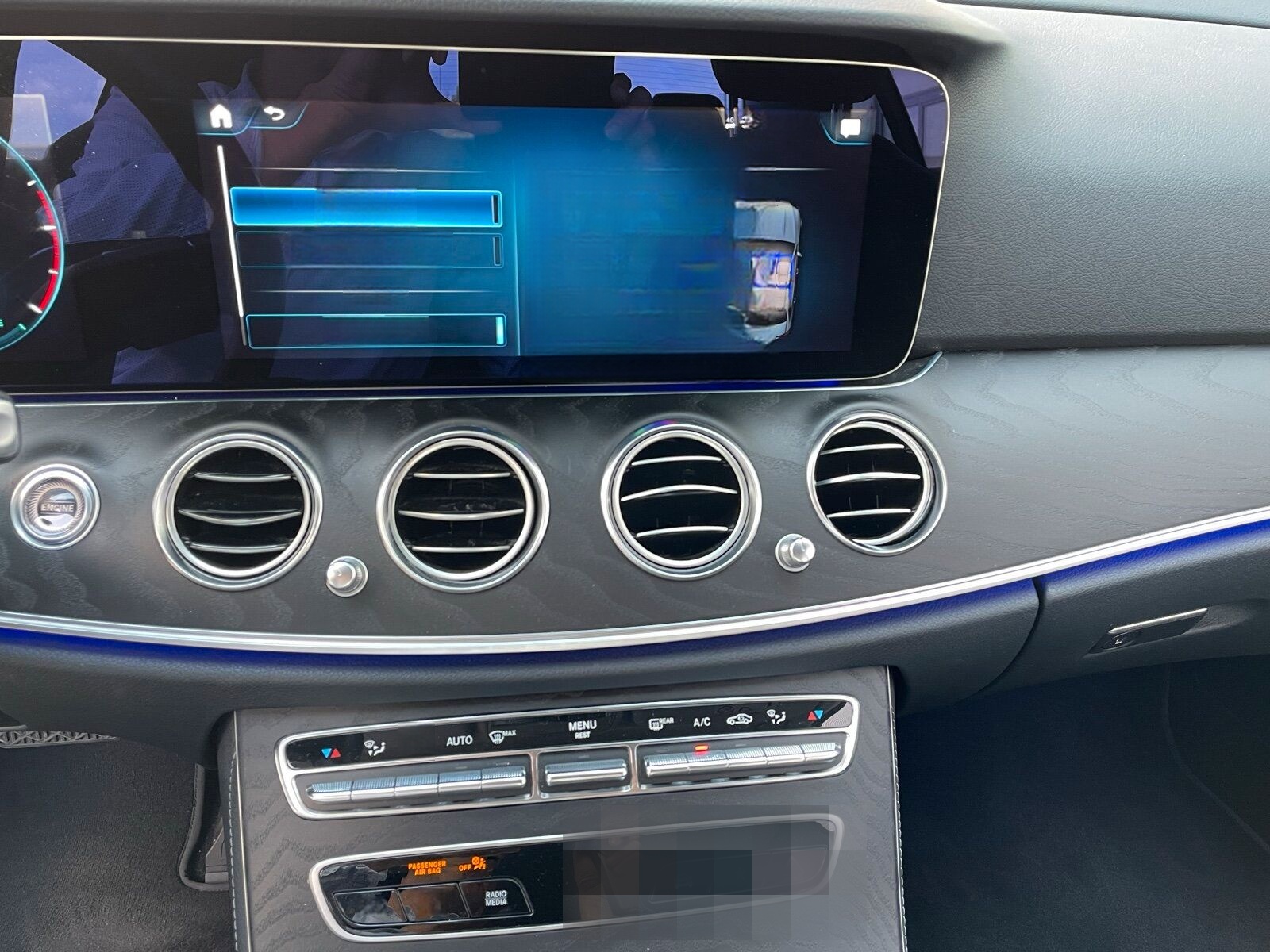 Mercedes-Benz E 300 d 4M AVANTGARDE+AHK+DISTRO+BURME+360°+HUD foto 15