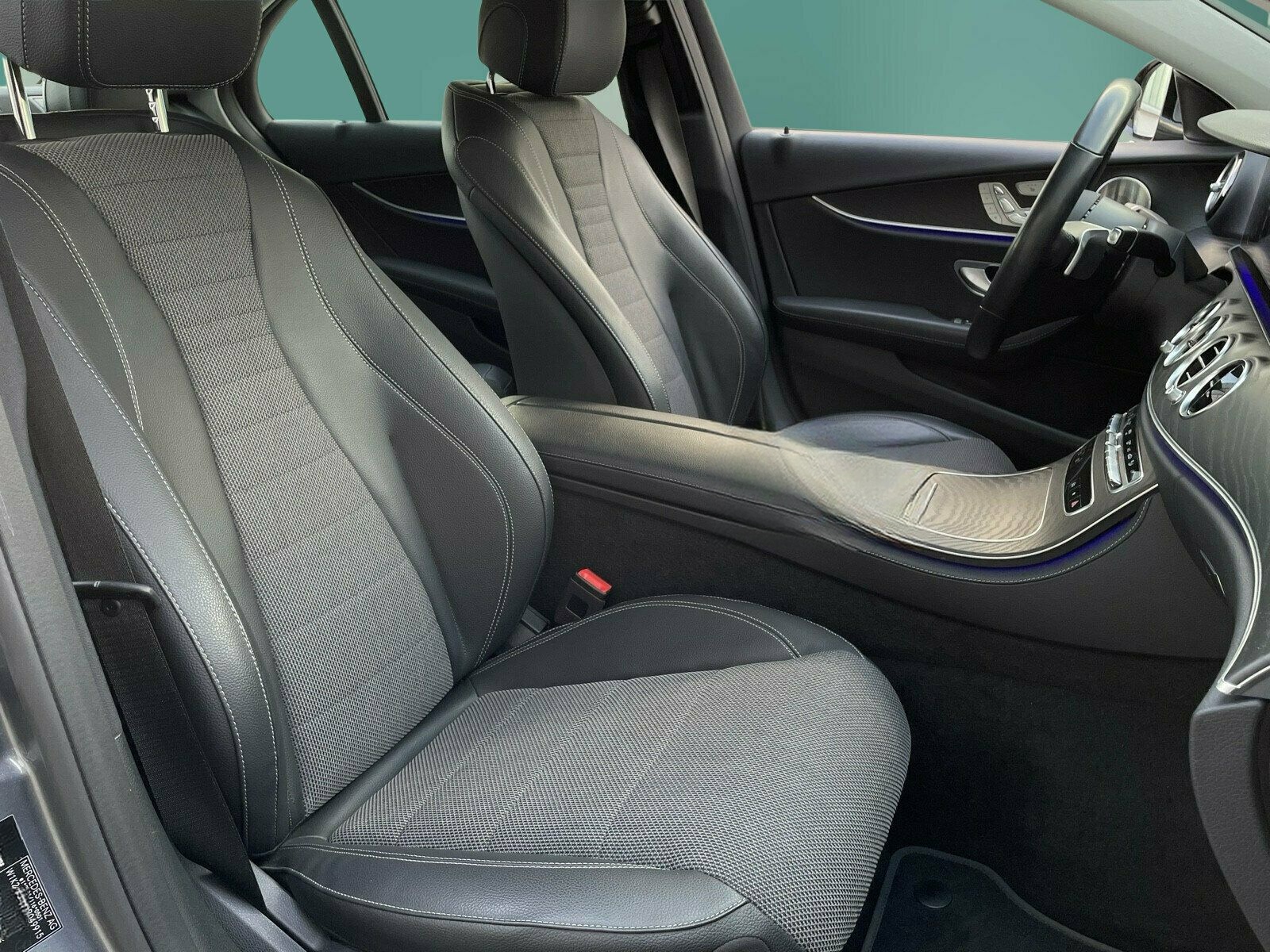 Mercedes-Benz E 300 d 4M AVANTGARDE+AHK+DISTRO+BURME+360°+HUD foto 10