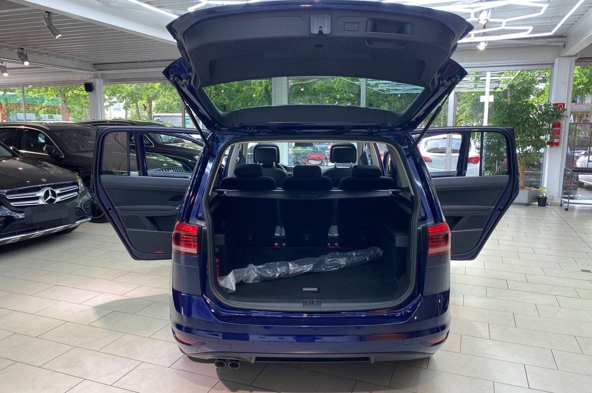 Volkswagen Touran 2.0 TDI Comfortline 1.Hd Pano Navi RueFaK foto 20