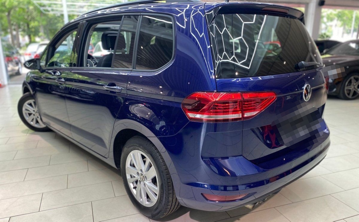 Volkswagen Touran 2.0 TDI Comfortline 1.Hd Pano Navi RueFaK foto 5
