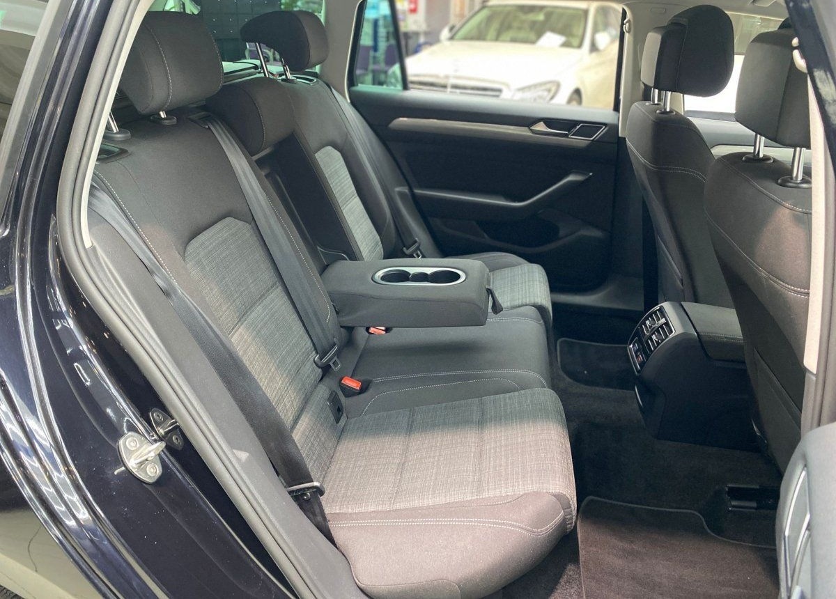 Volkswagen Passat Variant 2.0 TDI Business Automatik Navi T foto 17