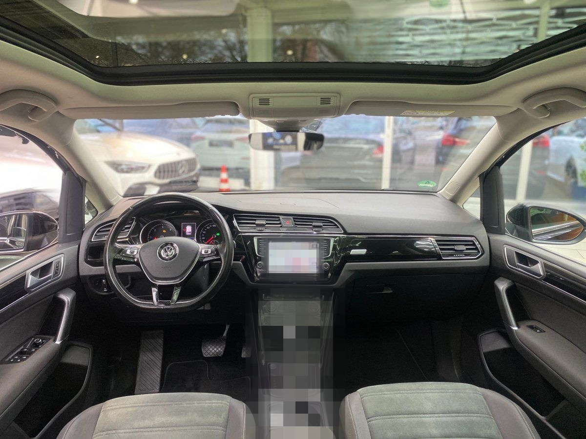 Volkswagen Touran 2.0 TDI Highline Pano Navi LedLenkr. Scha foto 13