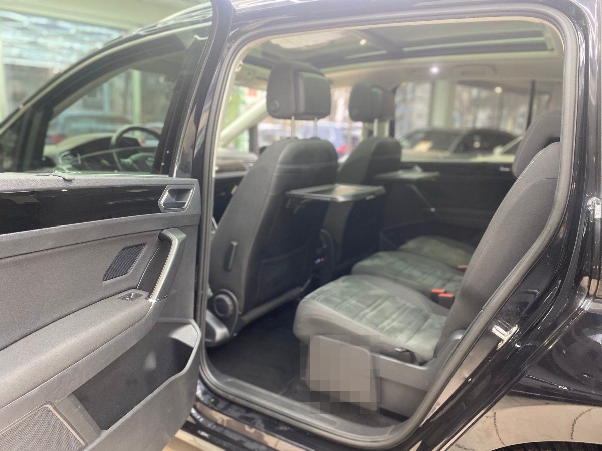 Volkswagen Touran 2.0 TDI Highline Pano Navi LedLenkr. Scha foto 16